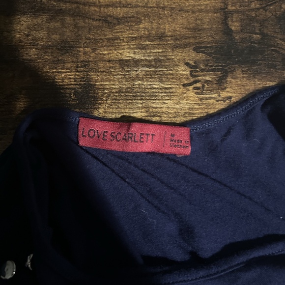 Love Scarlett Women's Navy Striped Sleeveless Top with Button Details Size M - Picture 4 of 5